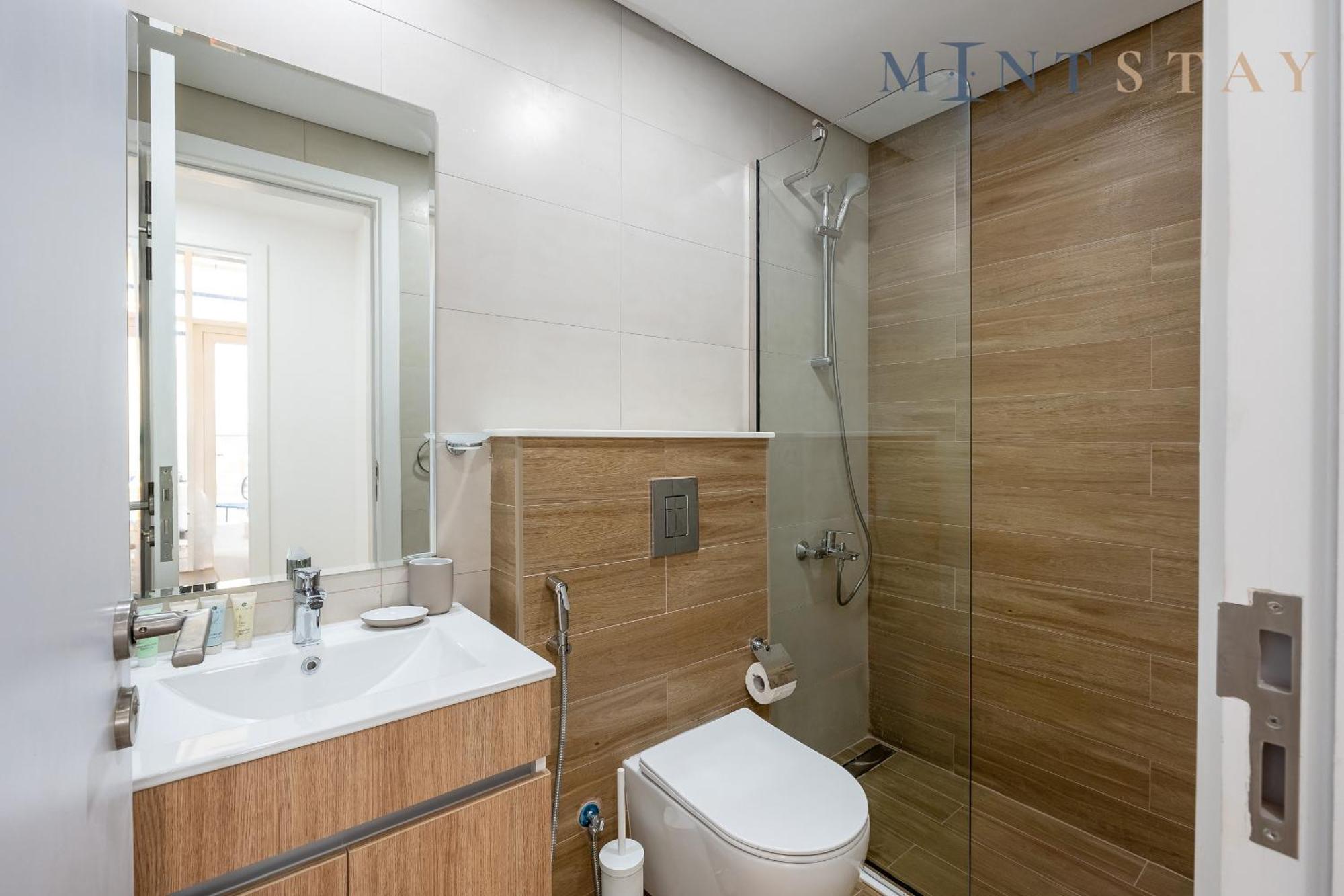 Oasis 2, Masdar City, - Mint Abu Dhabi