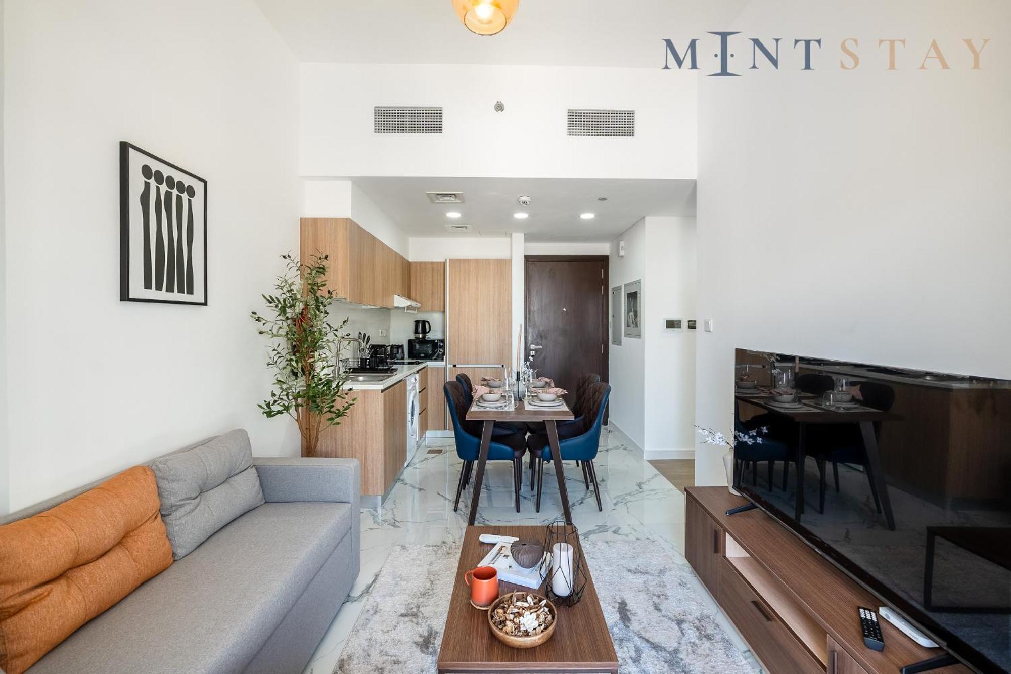 Oasis 2, Masdar City, - Mint *