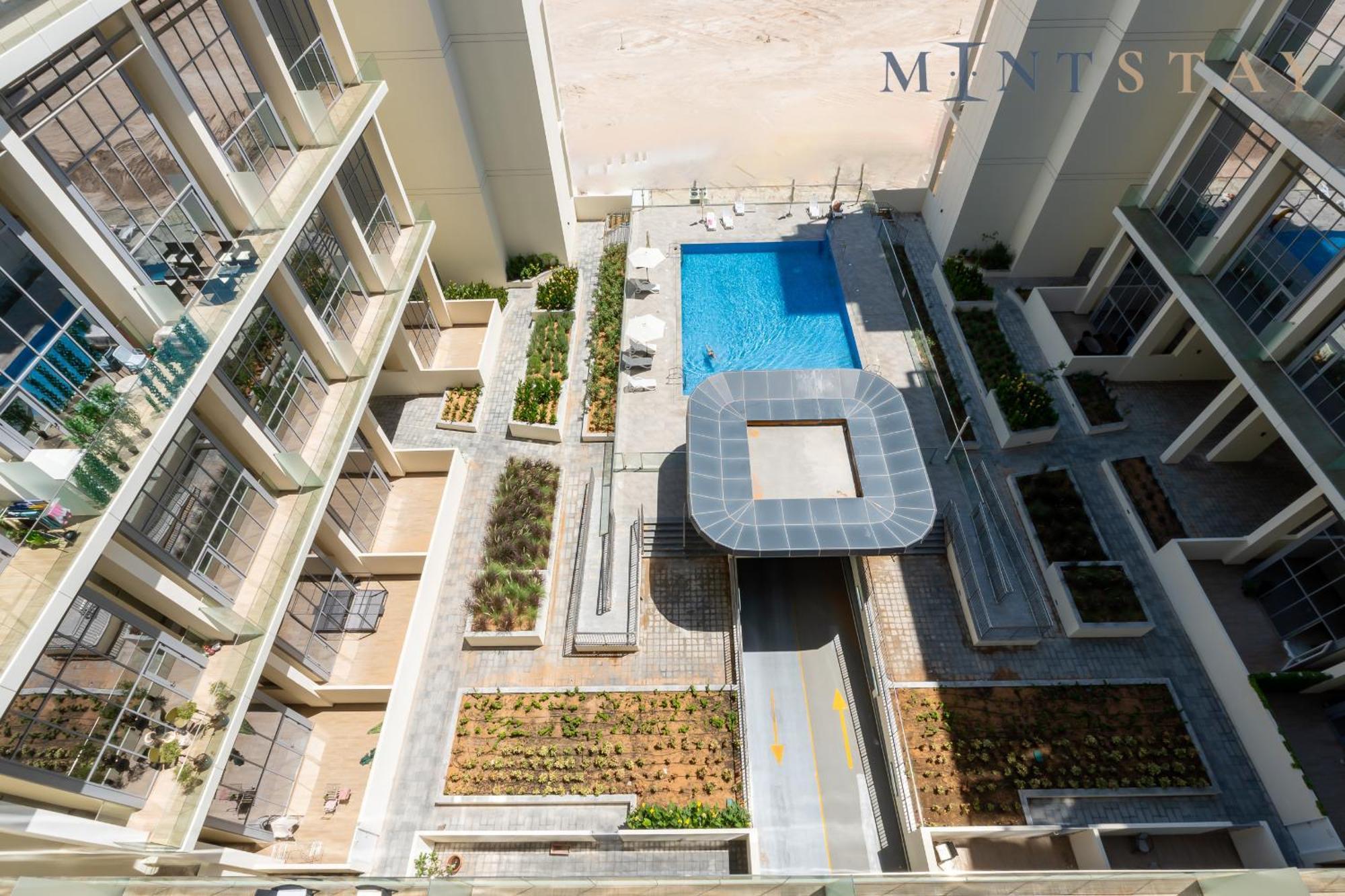 Oasis 2, Masdar City, - Mint * Abu Dhabi
